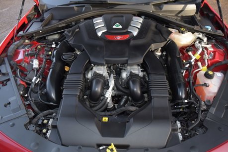 Alfa Romeo Giulia V6 BITURBO QUADRIFOGLIO 40