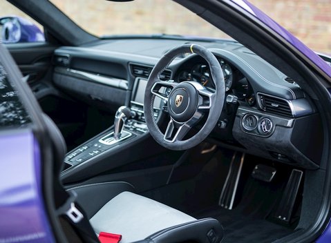 Porsche 911 (991) GT3 RS 11