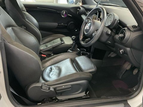Mini Hatch 1.5 Cooper Euro 6 (s/s) 3dr 3