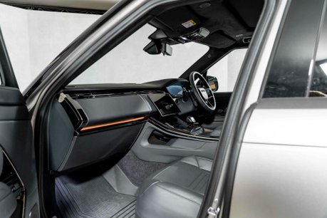 Land Rover Range Rover Sport SV EDITION ONE. FULL SATIN PPF. CARBON CERAMIC BRAKES. SLIDING PANO ROOF. 16