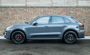 Porsche Macan GTS 3