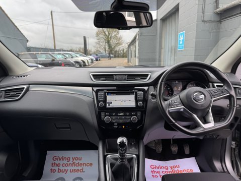 Nissan Qashqai N-CONNECTA DIG-T 15
