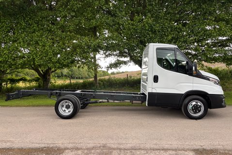 Iveco Daily 35C18H 3750WB Chassis Cab 9