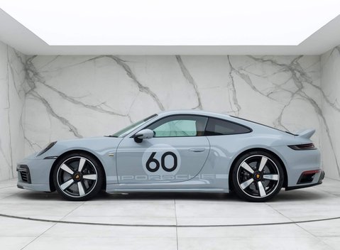 Porsche 911 (992) Sport Classic 2