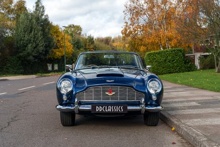 Aston Martin DB5 Convertible 5