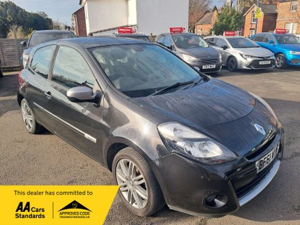 2011 CLIO 1.1 CLIO DYNAMIQUE TOMTOM 16V 3DR YEAR 2011 61 MILEAGE 53,000 MILES... photo