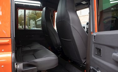 Land Rover Defender 110 Adventure Edition 15