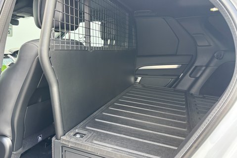 Land Rover Discovery D300 R-Dynamic HSE MHEV Panel Van 15