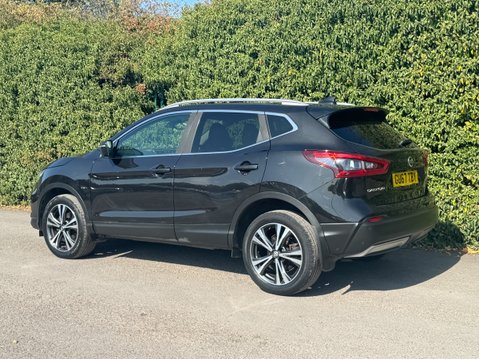 Nissan Qashqai 1.5 dCi N-Connecta SUV 5dr Diesel Manual Euro 6 (s/s) (110 ps) 7