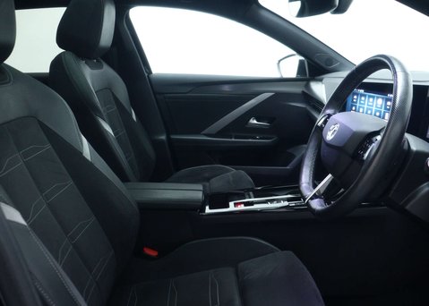 Vauxhall Astra 1.2 Turbo Ultimate Hatchback 5dr Petrol Auto Euro 6 (s/s) (130 ps) 44