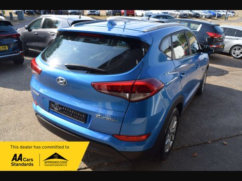 Hyundai TUCSON 1.7 Tucson SE Nav Blue Drive 2WD CRDi 5dr 3