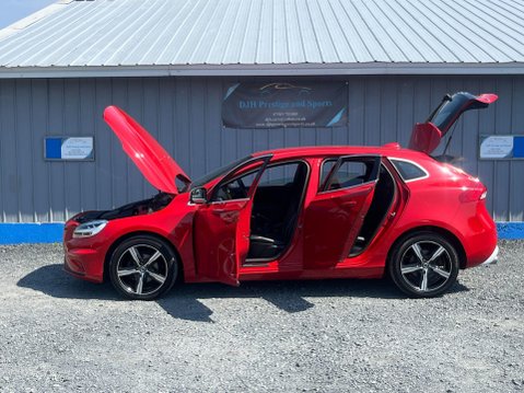 Volvo V40 2.0 D2 R-Design Euro 6 (s/s) 5dr 6
