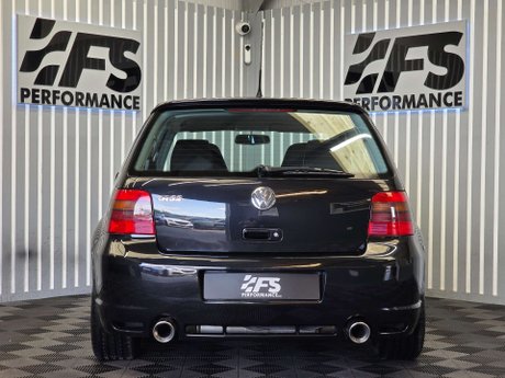 Volkswagen Golf 3.2 R32 Hatchback 3dr Petrol Manual (276 g/km, 240 bhp) 5