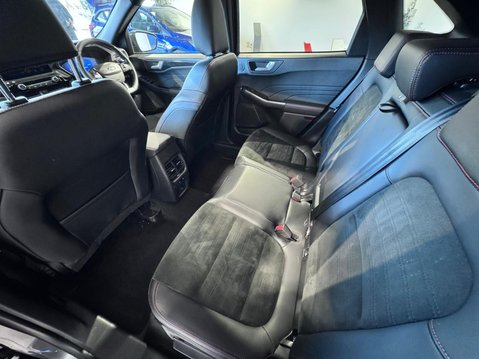 Ford Kuga 2.5h Duratec ST-Line X Edition CVT Euro 6 (s/s) 5dr 37