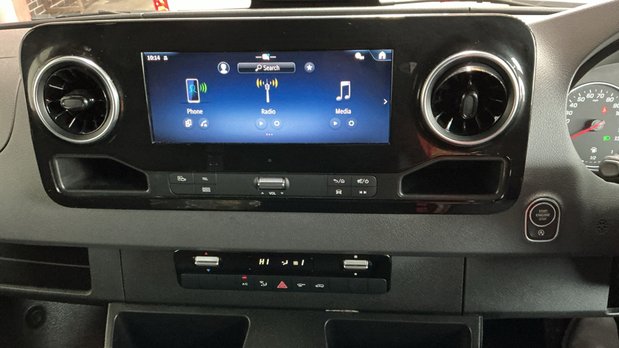 Mercedes-Benz Sprinter AUTO MWB L2H2 High Roof 315 Pro Air Con Camera EURO 6 11