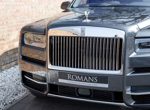 Rolls-Royce Cullinan 32