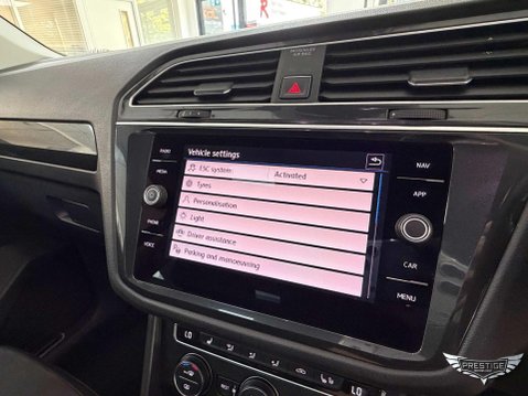 Volkswagen Tiguan 2.0 TSI SEL DSG 4Motion Euro 6 (s/s) 5dr 80