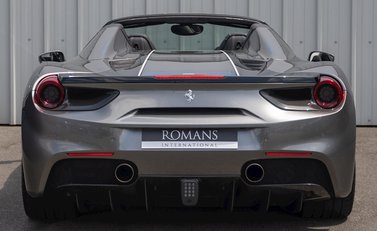 Ferrari 488 Spider 5