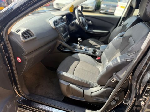 Renault Kadjar 1.2 TCe Dynamique S Nav SUV 5dr Petrol Manual Euro 6 11