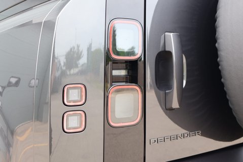 Land Rover Defender 110 2026 HARD TOP X-DYNAMIC HSE styled by SEEKER  with SVR SEAT CONVERSION 17