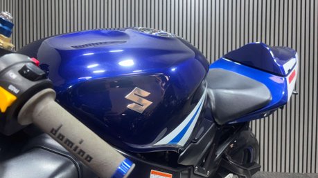 Suzuki GSX-R 2005 28K NEW MOT SERVICED WARRANTY 600CC SUPER SPORT GIXXER 20