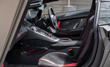 Lamborghini Aventador SV LP 750-4 Roadster 17
