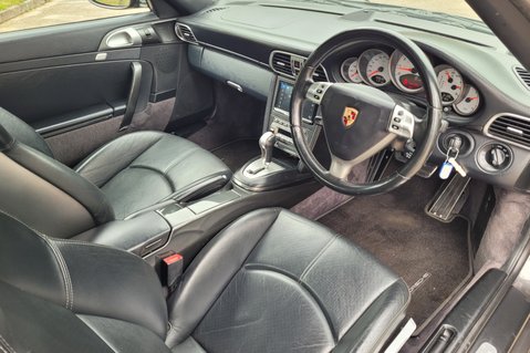 Porsche 911 CARRERA 4 TIPTRONIC S 26