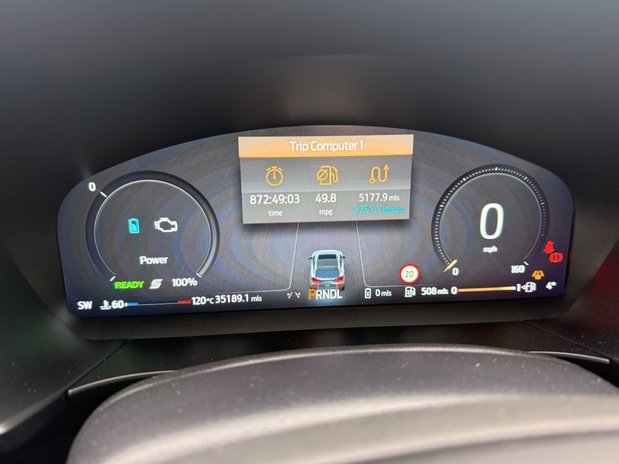 Ford Kuga ST-LINE X 27