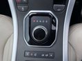 Land Rover Range Rover Evoque 2.0 Range Rover Evoque HSE Dynamic TD4 Auto 4WD 5dr 37