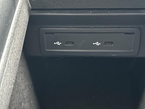 Mercedes-Benz A Class A 250 E AMG LINE PREMIUM 37