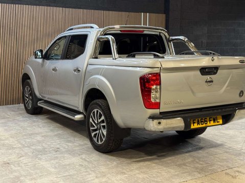 Nissan Navara 2.3 Navara Tekna dCi Auto 4WD 5dr 22