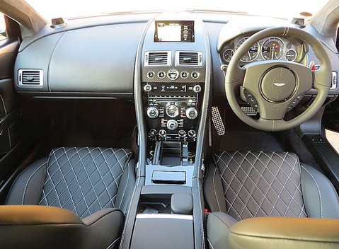 Aston Martin DBS Ultimate 16