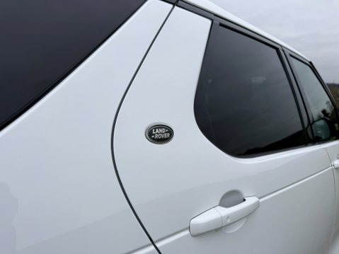 Land Rover Discovery TD6 HSE 9