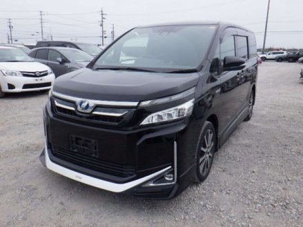 Toyota Voxy Hybrid