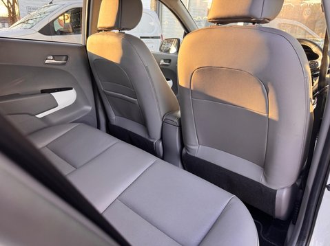 Kia Picanto X-LINE 44