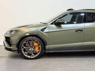 Lamborghini Urus 4.0 V8 BiTurbo Performante SUV 5dr Petrol Auto 4WD Euro 6 (666 ps) 18