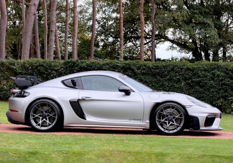 Porsche 718 Cayman CAYMAN GT4 RS PDK 18