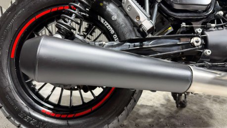 Moto Guzzi V9 2016 ONLY 12K LONG MOT MODERN RETRO A2 853 17