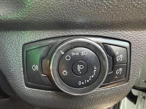 Ford Transit Courier 1.0 EcoBoost Leader Panel Van 4dr Petrol Manual L1 Euro 6 (s/s) (100 ps) 32