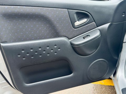 Toyota Yaris Verso 1.3 Yaris Verso T3 Auto 5dr 71