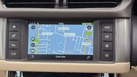 Jaguar XF 2.0d Portfolio Saloon 4dr Diesel Auto Euro 6 (s/s) (180 ps) 33