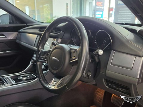 Jaguar XF 2.0i R-Sport Sportbrake Auto Euro 6 (s/s) 5dr 72