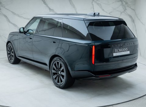 Land Rover Range Rover P440e AUTOBIOGRAPHY LWB 12