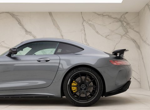 Mercedes-Benz AMG GT R GT R Premium 23