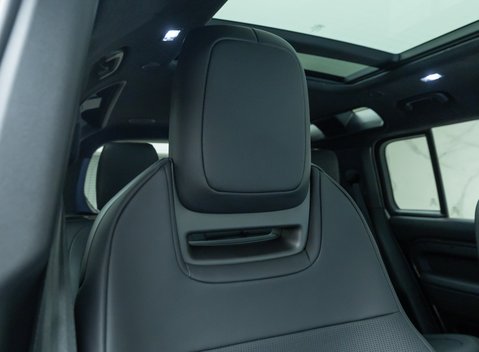 Land Rover Defender 110 OCTA 15