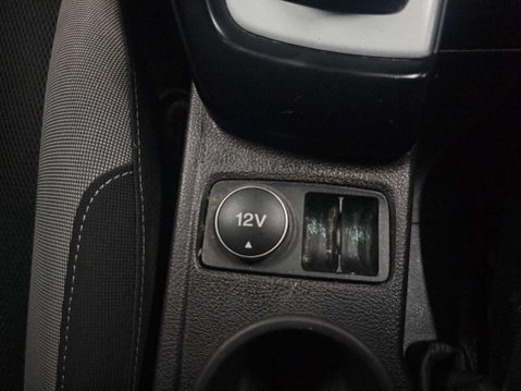Ford Focus 1.6 Focus Zetec 105 5dr 58