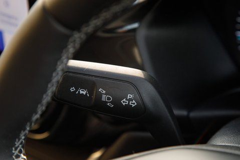 Ford Fiesta TITANIUM MHEV 16