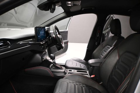 Ford Focus 1.0 Focus ST-Line X mHEV Auto 5dr 70