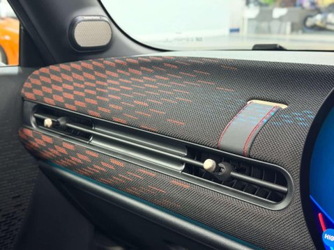 Mini Hatch 2.0S Sport Hatchback 3dr Petrol Steptronic Euro 6 (s/s) (204 ps) 60