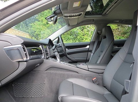 Porsche Panamera Diesel 10